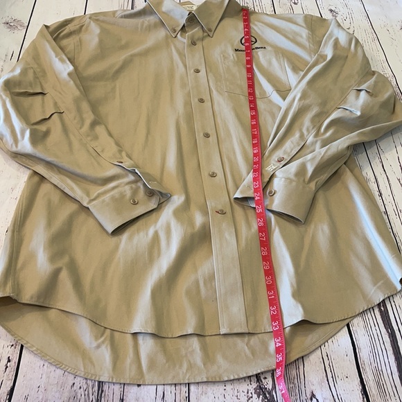 Cutter & Buck Mercedes Button down - Picture 3 of 10
